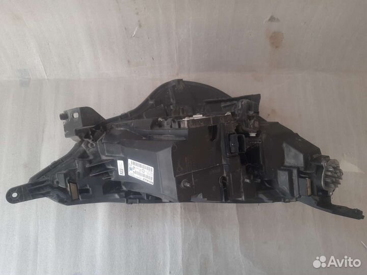 Renault Arkana фара левая