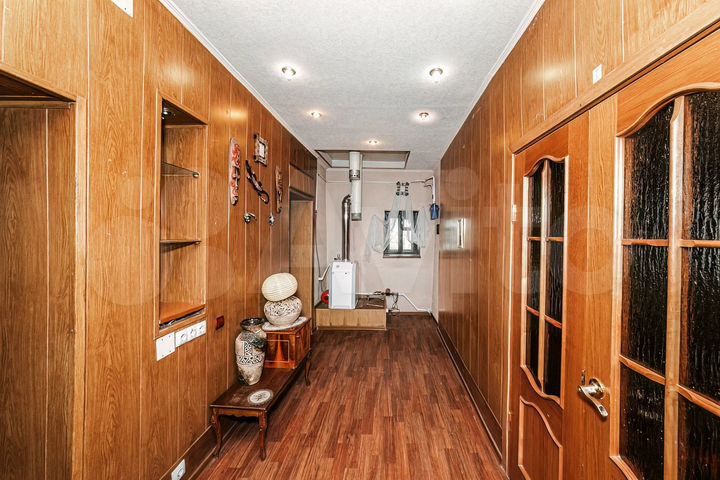 Дом 180,9 м² на участке 5,5 сот.