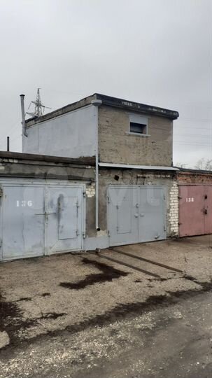 Гараж, > 30 м²