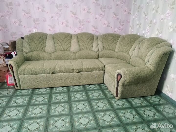 Угловой диван с креслом