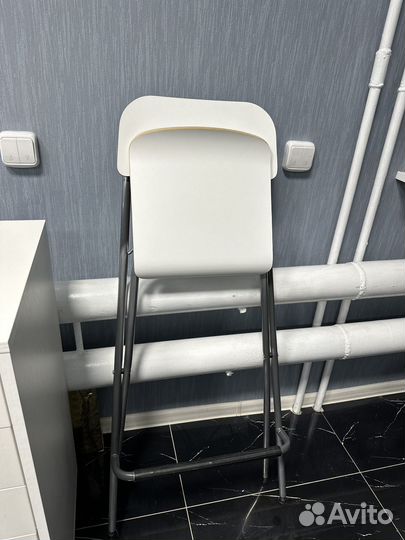 Барный стул