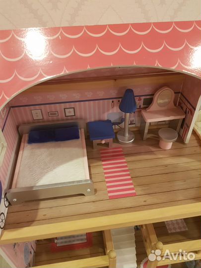 Детский домик для куклы с мебелью