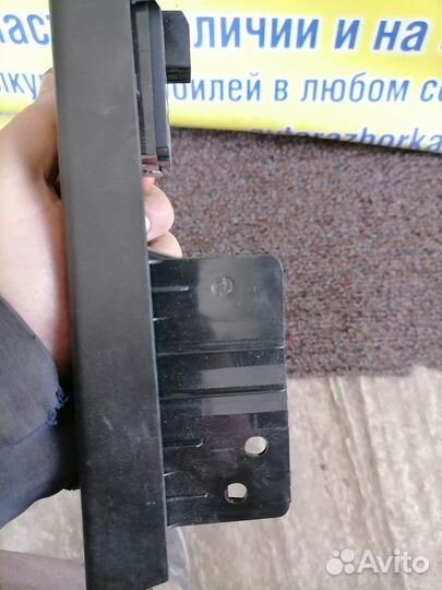 Блок управления стеклоподьемниками Chevrolet Cruze