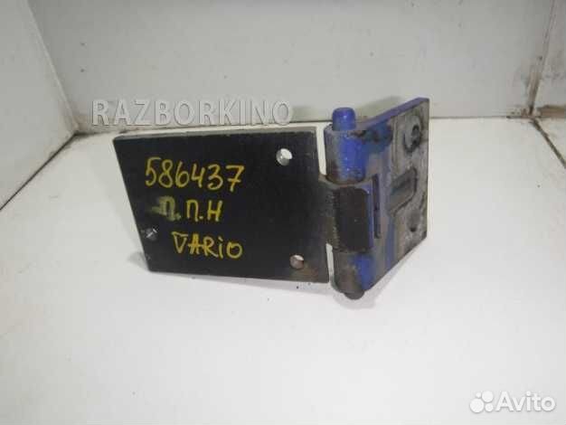 Петля двери передней правой нижняя