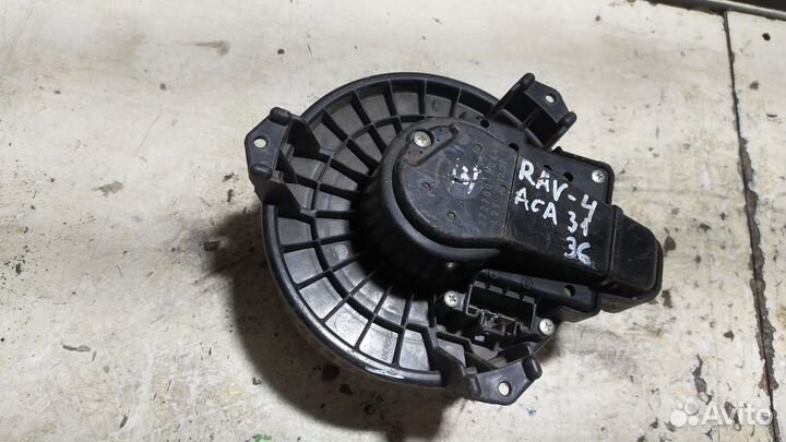 Моторчик печки Тойота Рав-4 2006-2013