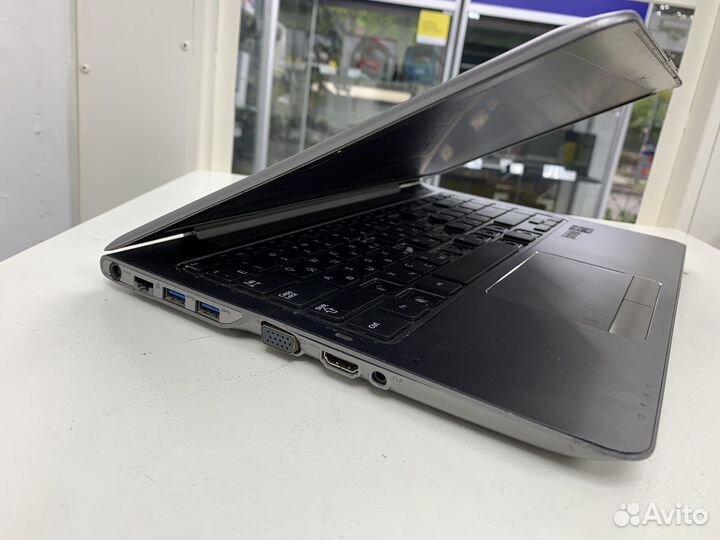 Ноутбук Samsung 530U