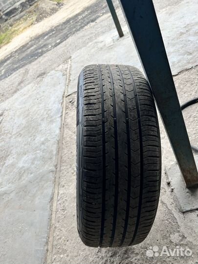 Continental ContiPremiumContact 5 215/55 R17 94V