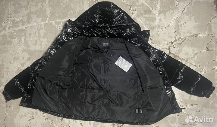 Пуховик Trapstar глянцевый + перо