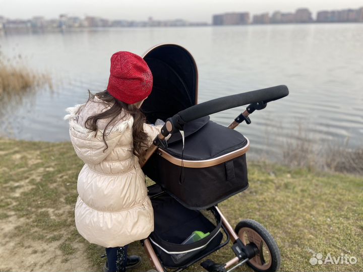 Продается детская коляска б/у в отличном состоянии