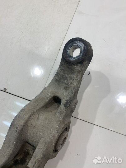 Рычаг подвески (передний, левый)