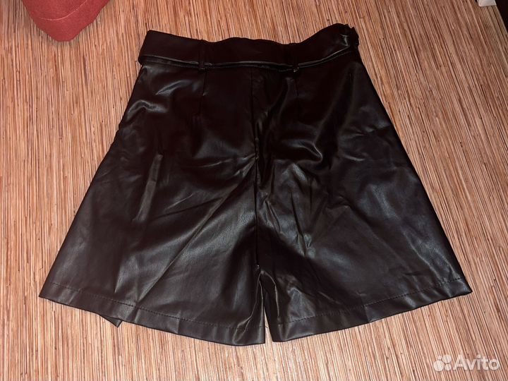Шорты женские кожаные