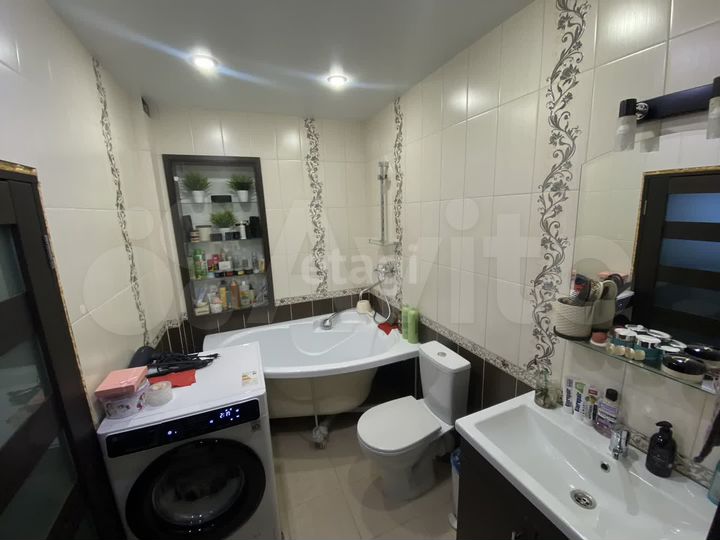 Коттедж 175,2 м² на участке 5 сот.