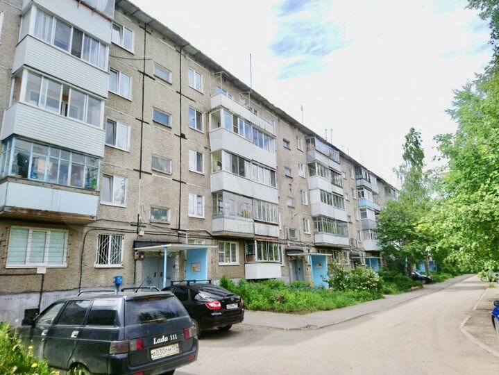 2-к. квартира, 47 м², 1/5 эт.