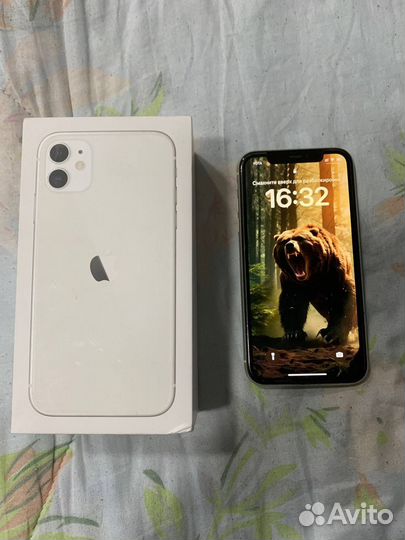 iPhone 11, 64 ГБ