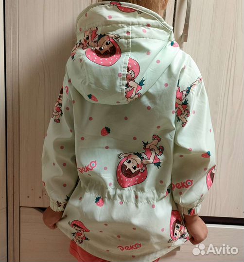 Ветровка для девочки