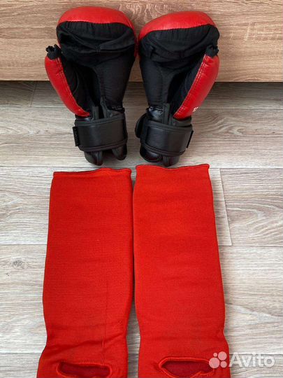 Боксерские перчатки 12 oz кожа