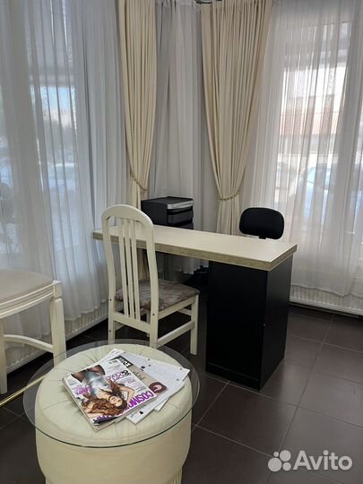 Рабочее место для мастера маникюра и педикюра