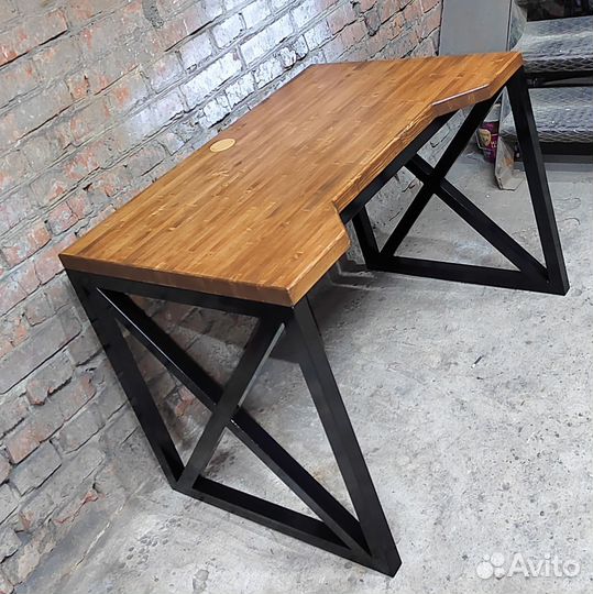 Компьютерный стол от производителя