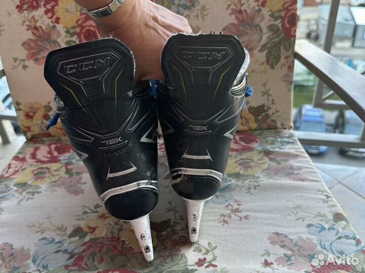 Коньки хоккейные ссм