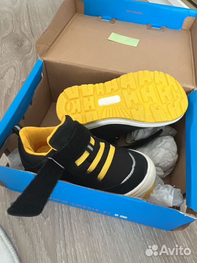 Ботинки детские 23