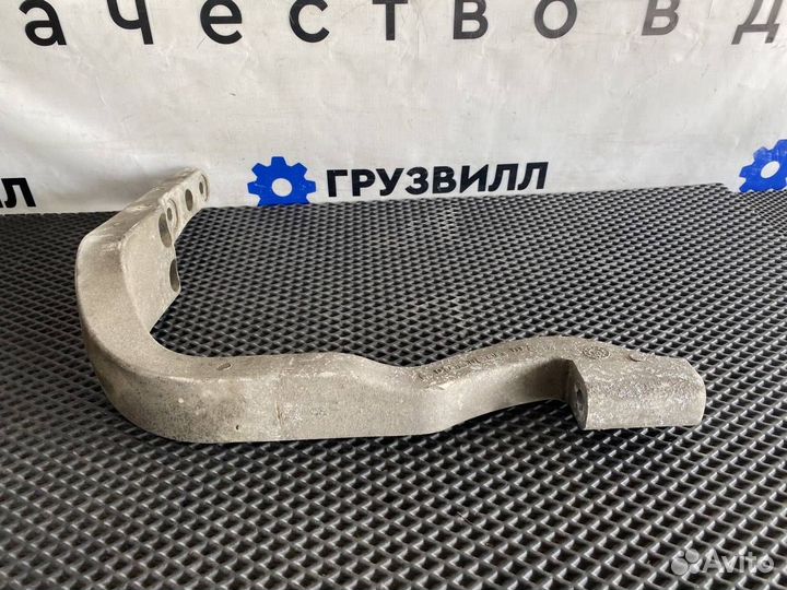 Кронштейн (крепление) Renault T 21686484