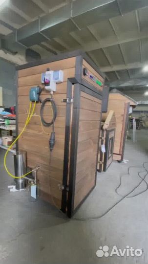 Компактная коптильня с электростатикой для дачи