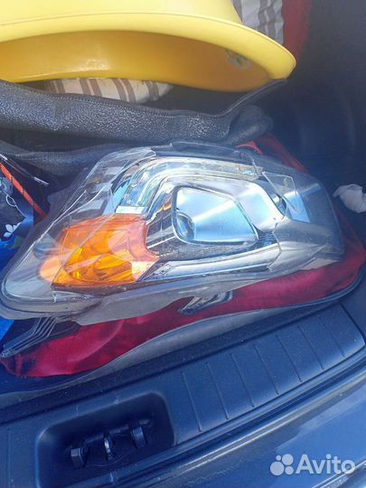 Фара на SsangYong Actyon 2014