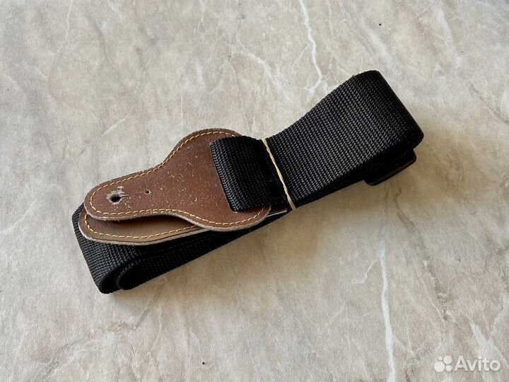 Черные гитарные ремни