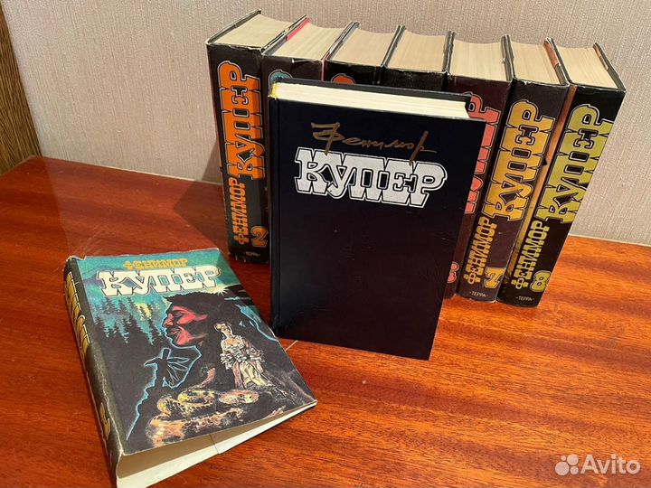 Книги одним лотом: детективы, романы, сказки И так