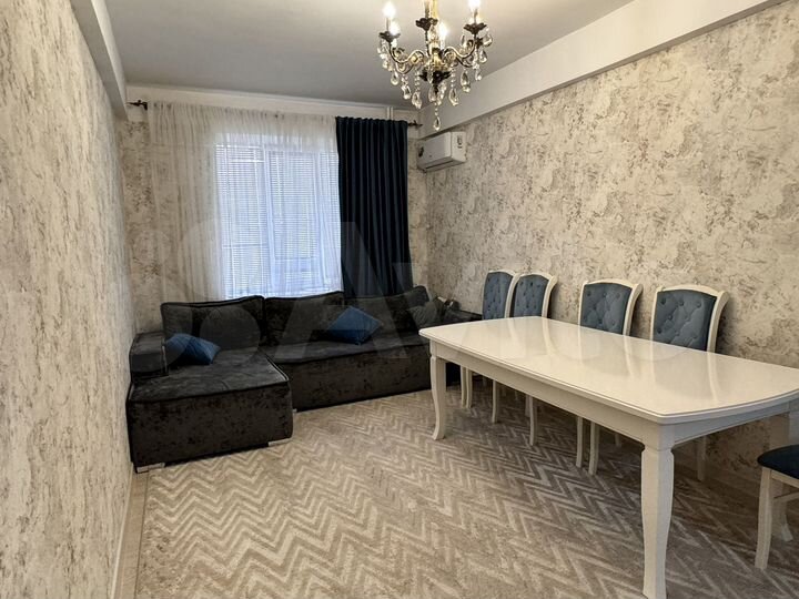 3-к. квартира, 80 м², 2/5 эт.