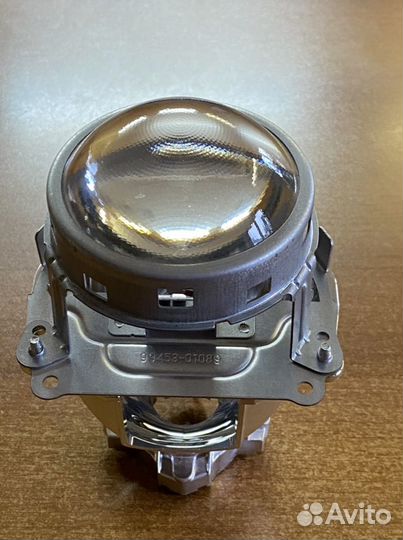 Продам линзу Toyota Camry v55