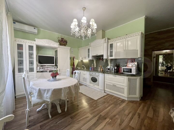 3-к. квартира, 72 м², 2/5 эт.
