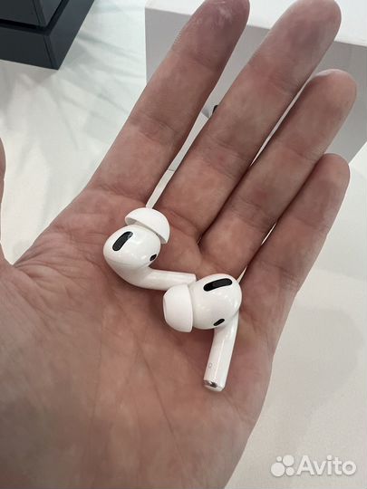 Оригинальные Airpods pro 1 поколения