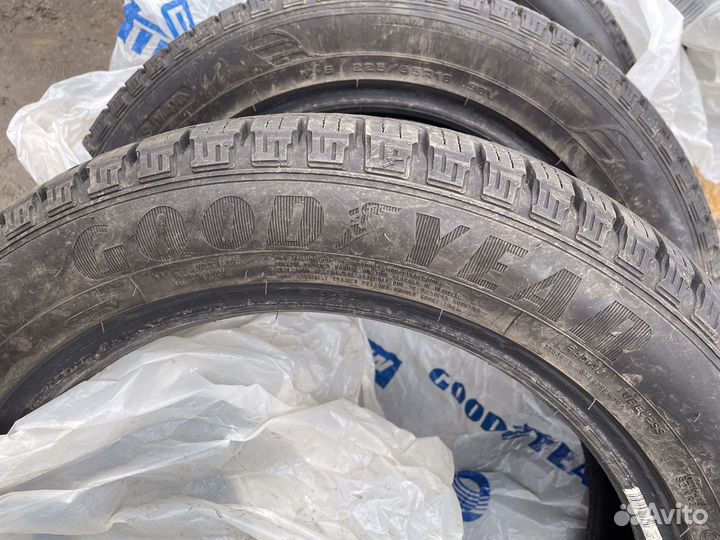 Goodyear EfficientGrip Performance 225/55 R18