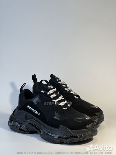 Balenciaga Triple S Black