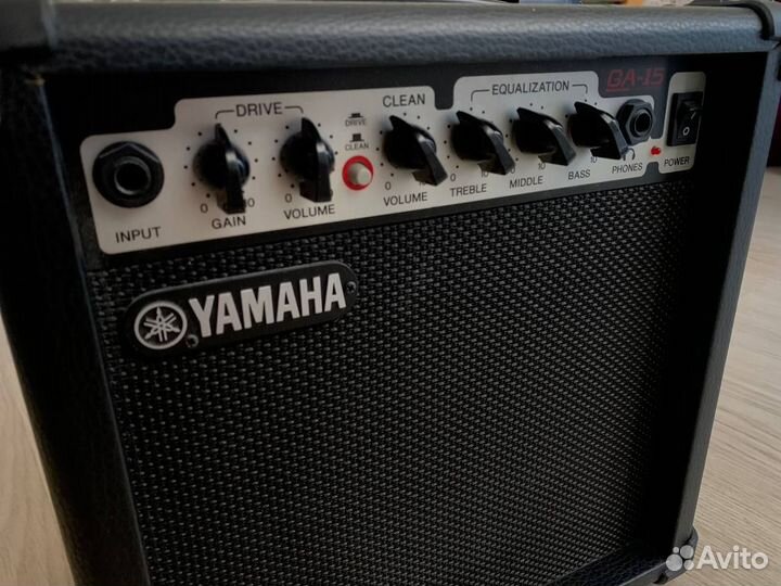 Комбоусилитель Yamaha GA-15 как новый