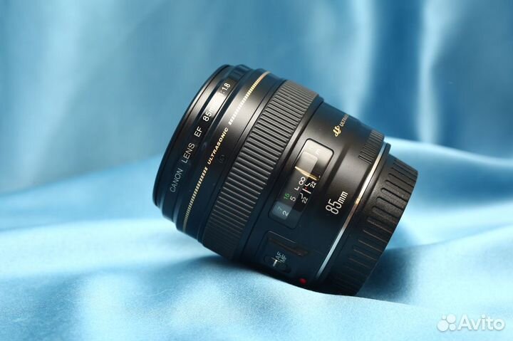 Canon EF 85mm f/1.8 USM как новый