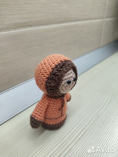 Кенни из Саус Парка. Игрушка вязанная