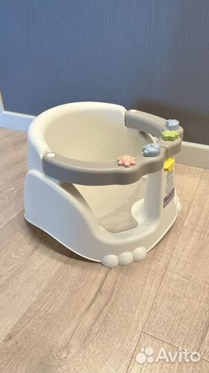 Стульчик для купания kidfinity