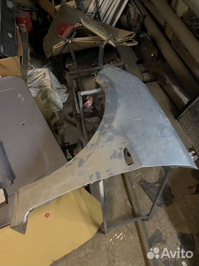 Переднее левое крыло huyndai solaris 1