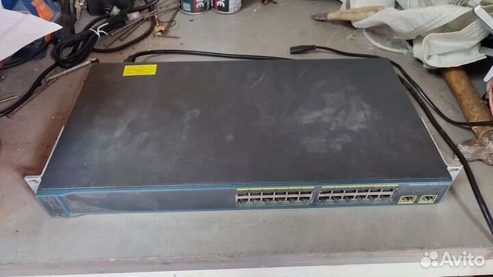 Коммутатор Cisco Catalyst WS-C2960-24TT-L