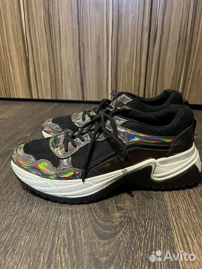 Кроссовки женские 41 размер