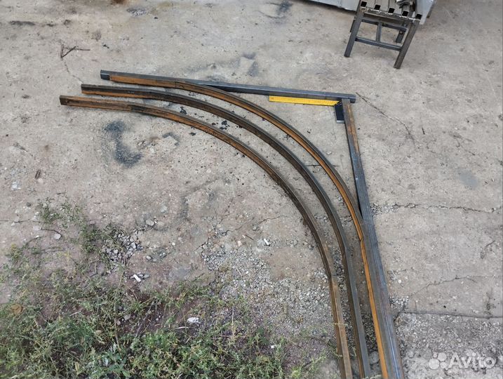 Гибка профильных труб, услуги трубогиба