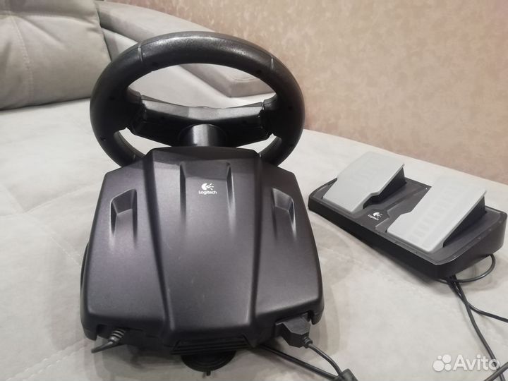 Игровой руль logitech Formulas vibrtion