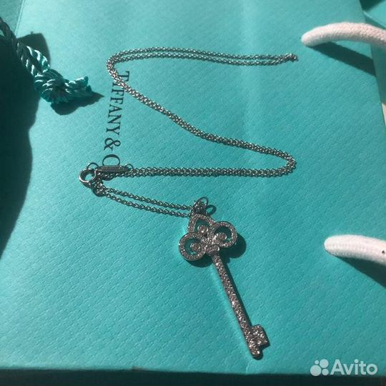 Колье Tiffany 0.65 ct