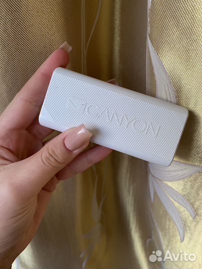 Повербанк canyon