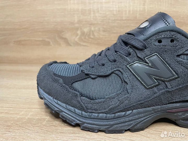 Мужские кроссовки New Balance 2002R