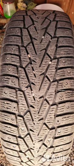 Nokian Tyres Nordman 7 SUV 215/65 R16