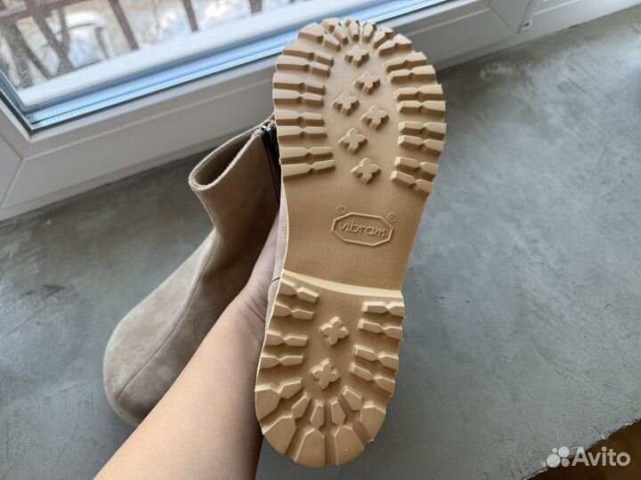 Замшевые сапоги