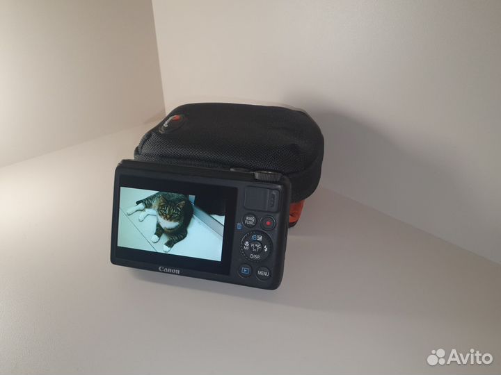 Компактный фотоаппарат Canon s100